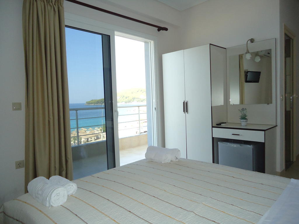 Rondos Hotel Himare Quarto foto